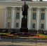 800px udmurt national library and the lenin monument 2 - Udm-info.Ru
