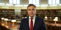 Валерий Фальков поздравил волонтеров с профессиональным праздником - УдГУ