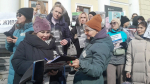 Участники митинга подписали петицию