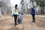 ​В общегородских субботниках принимают участие ветераны спецоперации и самые красивые девушки Ижевска