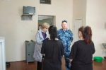 Детский омбудсмен в Ижевске посетила арестованных за изнасилование подростков