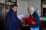 ​Глава Ижевска Дмитрий Чистяков передал юбилейные медали «80 лет Победы в Великой Отечественной войне» еще двум ветеранам