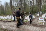 Сотрудники исправительных колоний №5 и № 12 УФСИН России по Удмуртской Республике приняли участие в ежегодной акции-субботнике «Спасибо деду за Победу!»