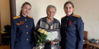 Сотрудники следственного управления поздравили ветеранов с  80-летием Победы - Следственный комитет