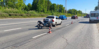 Водитель мотоцикла врезался в легковушку в Ижевске - Сусанин