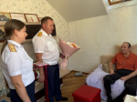Руководитель следственного управления вручилпредседателю Общественной организации Удмуртской Республики «Совет ветеранов следствия» Юрию Ивановичу Чепкасову ведомственную медаль
