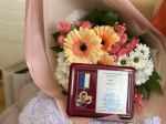 Руководитель следственного управления вручилпредседателю Общественной организации Удмуртской Республики «Совет ветеранов следствия» Юрию Ивановичу Чепкасову ведомственную медаль
