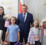 Владимир Невоструев принял участие в акции «Собери ребёнка в школу» - Единая Россия
