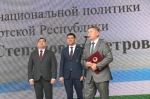 Эдуард Петров принял участие в открытии полилингвальной школы и Удмуртского историко-культурного центра в Башкортостане