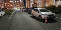 Пятилетний ребёнок попал под машину в одном из дворов Ижевска - Сусанин
