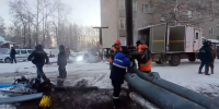 На месте коммунальной аварии в Балезино начали преподключать трубы отопления - Сусанин
