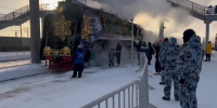 В Удмуртии сотрудники Росгвардии обеспечили правопорядок во время прибытия в республику поезда Деда Мороза - Росгвардия