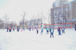 В новогодние праздники ижевчане сыграли в волейбол в варежках, хоккей на валенках и ӵужонбол