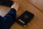 В Сарапуле завершено расследование уголовного дела по обвинению двух местных жителей в незаконном приобретении, хранении и сбыте немаркированных табачных изделий