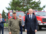 Председатель Правительства Удмуртии вручил пожарным ключи от 10 новых автоцистерн