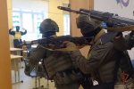 Сотрудники Росгвардии приняли участие во Всероссийских учениях по безопасности на объектах образования Удмуртии (видео)