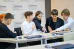 Школьники и студенты колледжей в Удмуртии могут пройти бесплатные курсы по программированию и ИИ