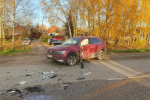 Три человека пострадали в ДТП с рейсовым автобусом в Удмуртиивидео